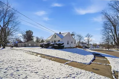 1188 Hardesty Boulevard, Akron, OH 44320 - Photo 5