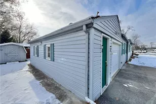 579 Poplar St, Elyria, OH 44035 - Photo 3