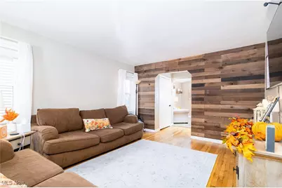 1228 Hanlin Way, Weirton, WV 26062 - Photo 5