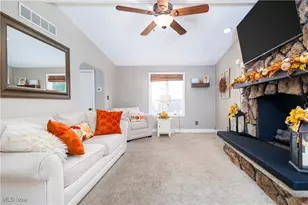 1228 Hanlin Way, Weirton, WV 26062 - Photo 9