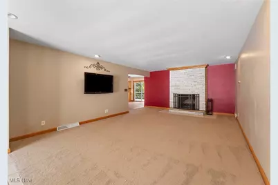 655 Blueberry Hill Drive, Canfield, OH 44406 - Photo 7