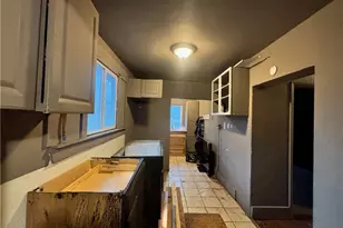 1057 Pennsylvania Ave, Weirton, WV 26062 - Photo 5