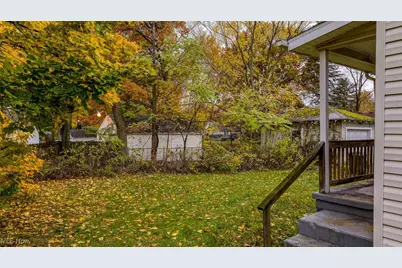 884 Lovers Lane, Akron, OH 44306 - Photo 5