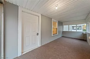 1053 Mt Vernon Ave, Akron, OH 44310 - Photo 27