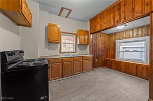 1053 Mt Vernon Ave, Akron, OH 44310 - Photo 19