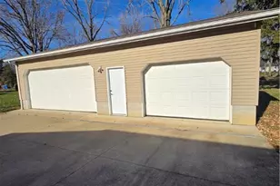 139 Adams St, Wellington, OH 44090 - Photo 27