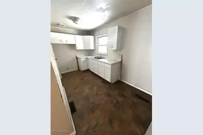 2217 Belvoir Boulevard, Loveland, OH 44121 - Photo 9