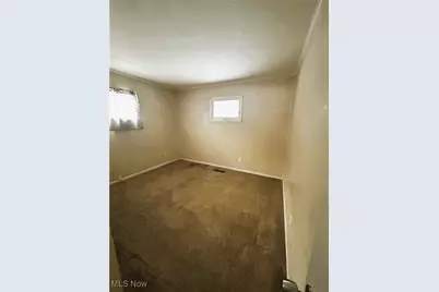 2217 Belvoir Boulevard, Loveland, OH 44121 - Photo 7