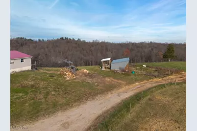 360 E Henniger Road, Lowell, OH 45744 - Photo 9