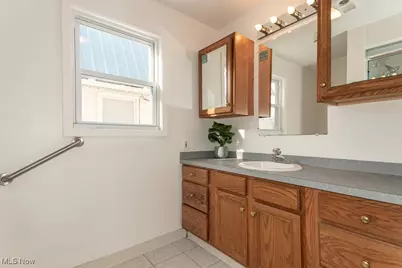 504 7th Street, Fairport Harbor, OH 44077 - Photo 27