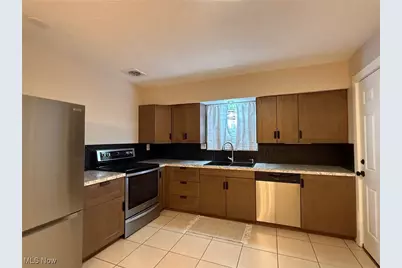 517 Grosvenor Avenue NW, Massillon, OH 44647 - Photo 5