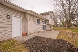 3834 Cambridge Ave, Lorain, OH 44053 - Photo 31