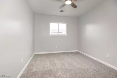 3834 Cambridge Avenue, Lorain, OH 44053 - Photo 9