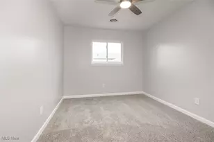 3834 Cambridge Ave, Lorain, OH 44053 - Photo 9