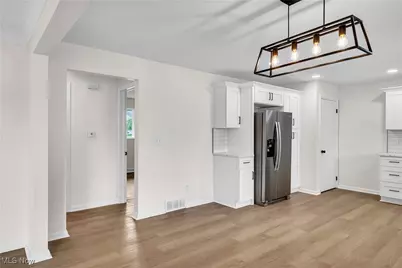 338 Blossom Avenue, Campbell, OH 44405 - Photo 5