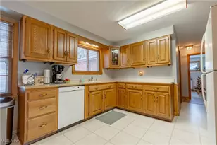 3027 22nd St NW, Canton, OH 44708 - Photo 7