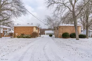 3908/3910 Frederick St, Youngstown, OH 44515 - Photo 5