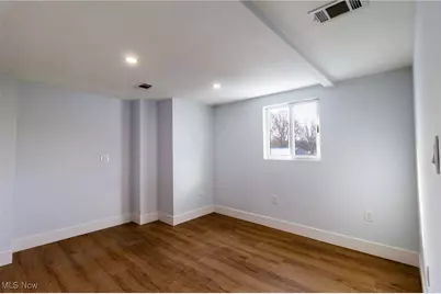 33621 Henwell Road, Columbia Station, OH 44028 - Photo 37