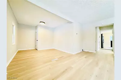 8720 Olde 8 Road, Northfield, OH 44067 - Photo 3