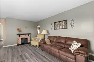 128 Alta St, Weirton, WV 26062 - Photo 5