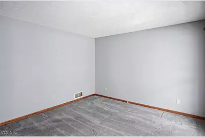 86 Timothy Avenue, Cuyahoga Falls, OH 44223 - Photo 5