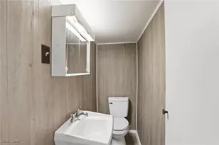 69631 Provident Rd, St Clairsville, OH 43950 - Photo 25