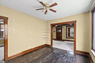 840 Hanover Street, Martins Ferry, OH 43935 - Photo 11