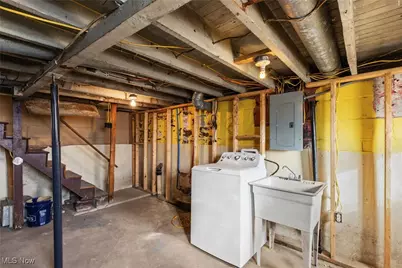 411 W 45th Street, Shadyside, OH 43947 - Photo 17