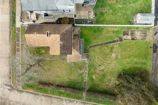 411 W 45th St, Shadyside, OH 43947 - Photo 25