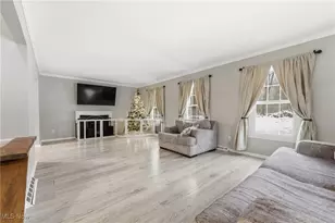 369 Fox Run Trail, Aurora, OH 44202 - Photo 5