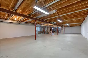 6720 Bridgestone Cir NE, Canton, OH 44721 - Photo 43