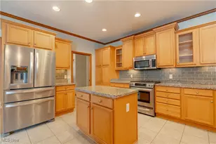 6720 Bridgestone Cir NE, Canton, OH 44721 - Photo 21