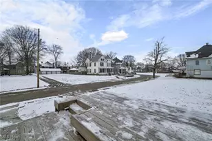 814 Plymouth Ct NW, Canton, OH 44703 - Photo 5