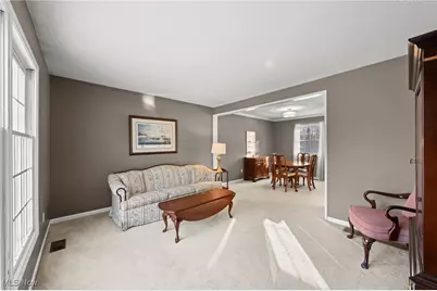 9201 Old Meadow Drive, Chagrin Falls, OH 44023 - Photo 11