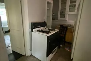 639 E 124th St, Loveland, OH 44108 - Photo 5