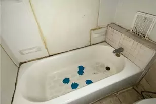 639 E 124th St, Loveland, OH 44108 - Photo 13