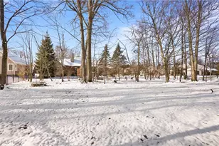 3700 Tamarisk Dr, Akron, OH 44333 - Photo 43