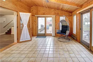 1184 Mayfair Dr, Green Hills, OH 44131 - Photo 13