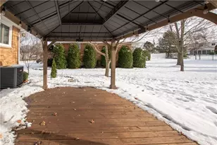 1184 Mayfair Dr, Green Hills, OH 44131 - Photo 41