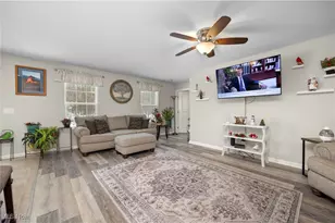 7537 Greenlawn Dr, North Ridgeville, OH 44039 - Photo 15