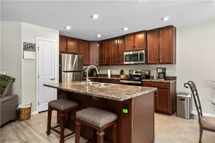 7537 Greenlawn Dr, North Ridgeville, OH 44039 - Photo 17