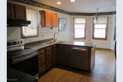 1375 Golden Lane, Grandview Heights, OH 44147 - Photo 3