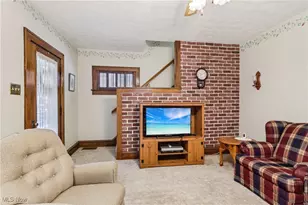 79 20th St SW, Barberton, OH 44203 - Photo 7