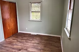 809 Delia Ave, Martins Ferry, OH 43935 - Photo 5