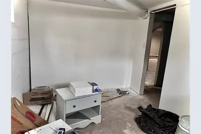 809 Delia Avenue, Martins Ferry, OH 43935 - Photo 25