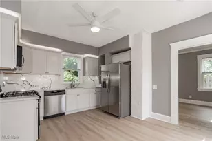 1935 E 123 St, Loveland, OH 44106 - Photo 7