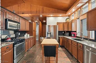 886 Walter Ct, Tallmadge, OH 44278 - Photo 13