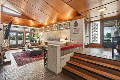 886 Walter Court, Tallmadge, OH 44278 - Photo 5