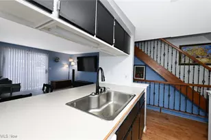 3874 Lake Run Blvd, Stow, OH 44224 - Photo 9