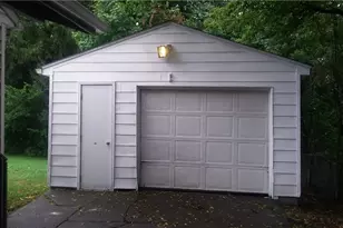 73 S Hartford Ave, Youngstown, OH 44509 - Photo 3